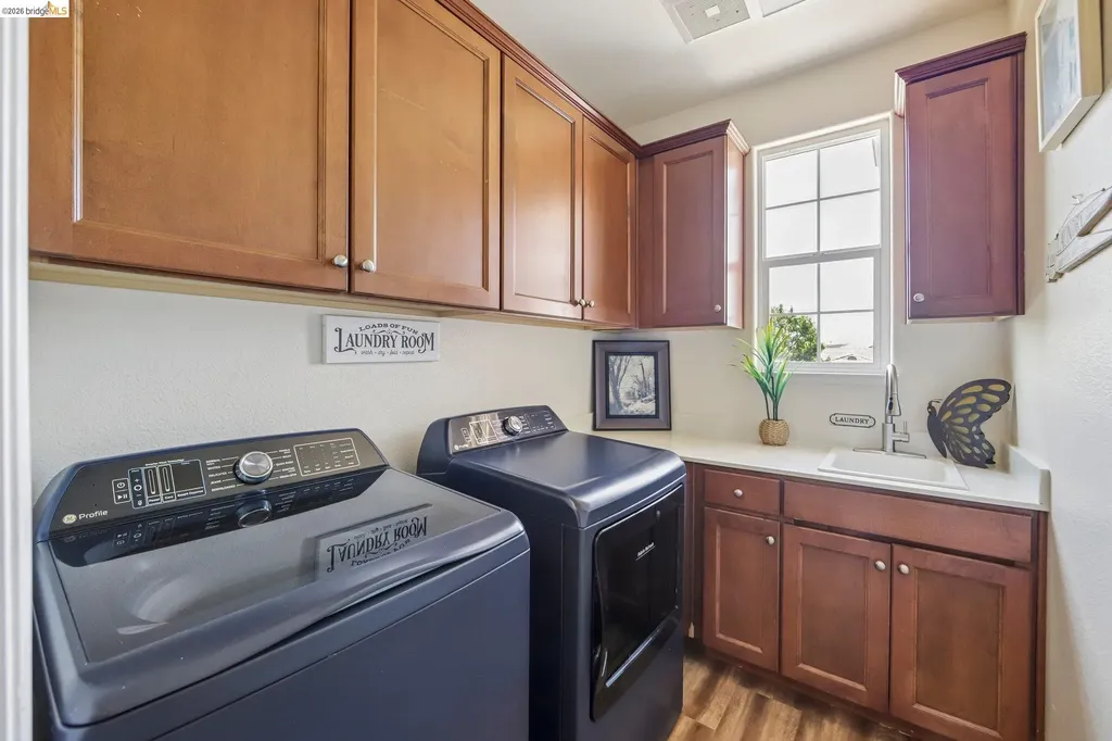 19 Minaret Road Oakley CA 94561