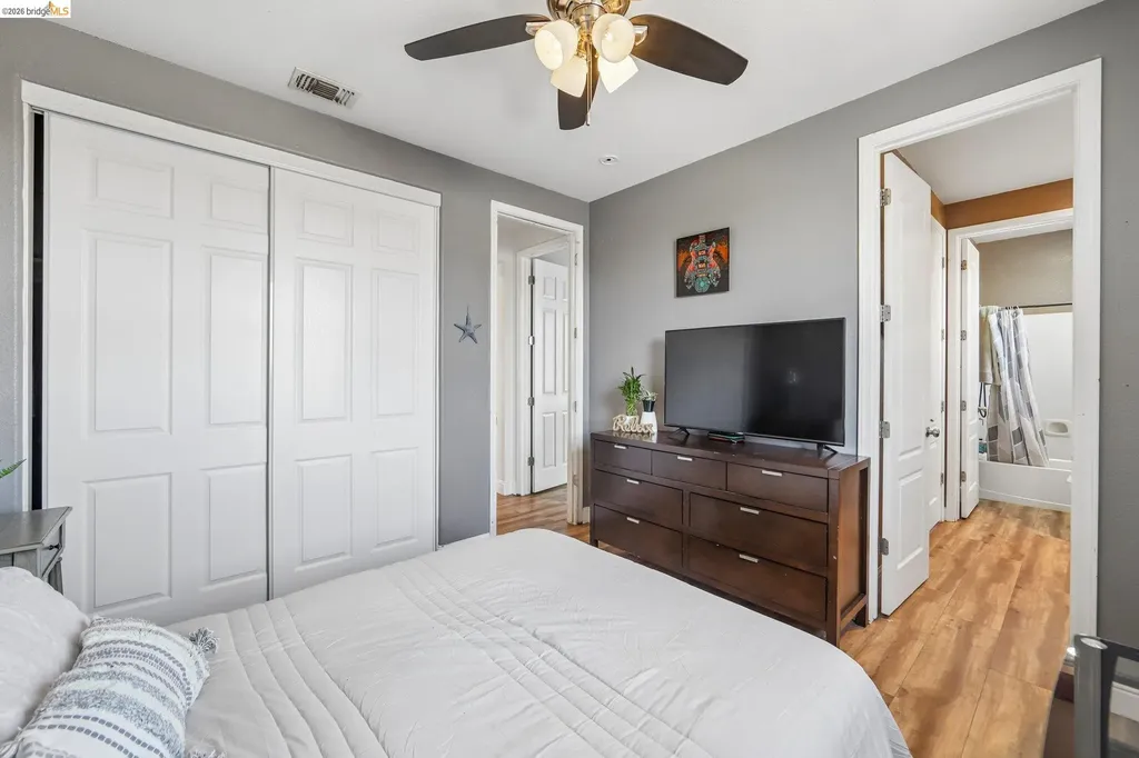 19 Minaret Road Oakley CA 94561