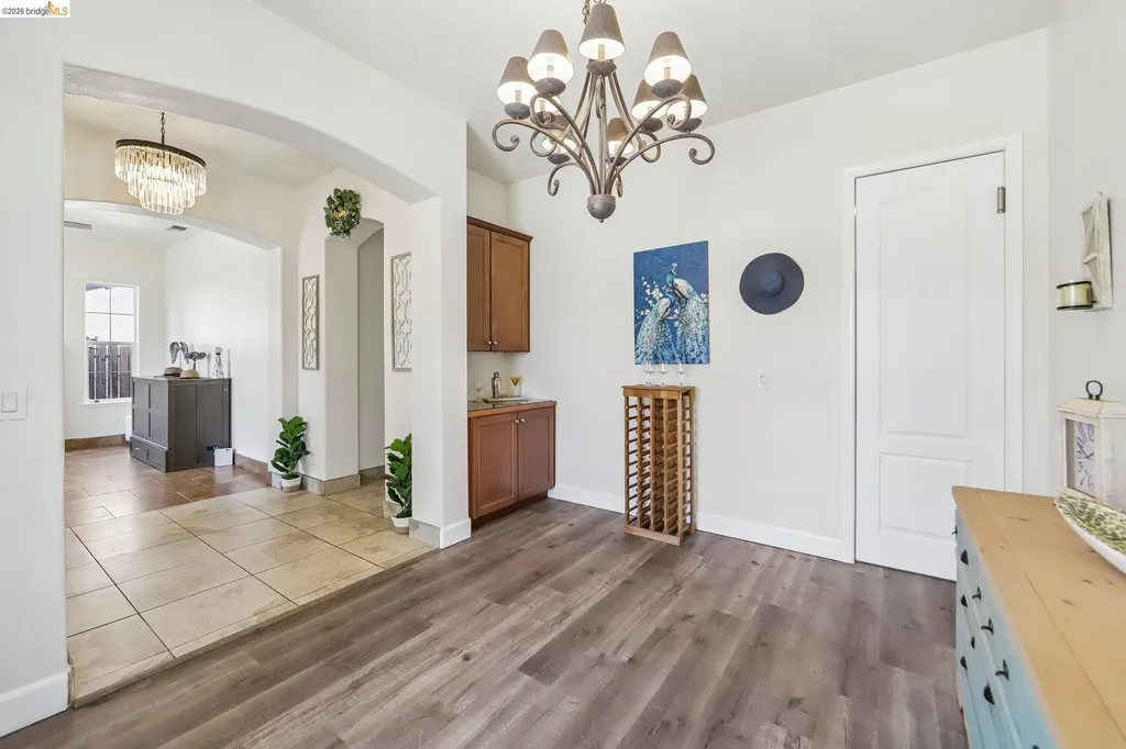 19 Minaret Road Oakley CA 94561
