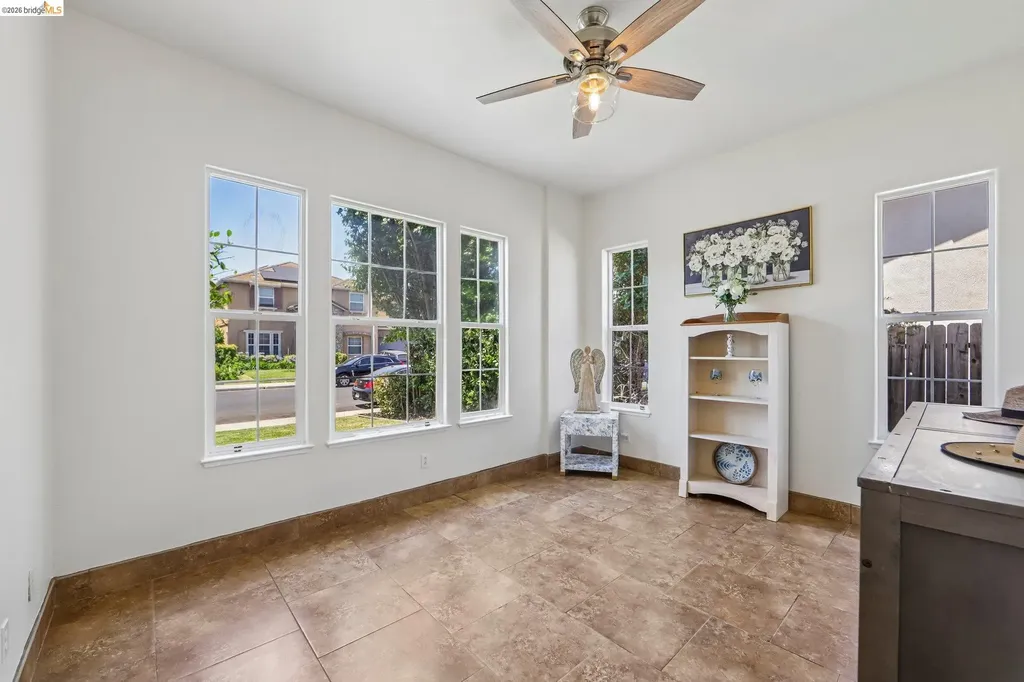 19 Minaret Road Oakley CA 94561