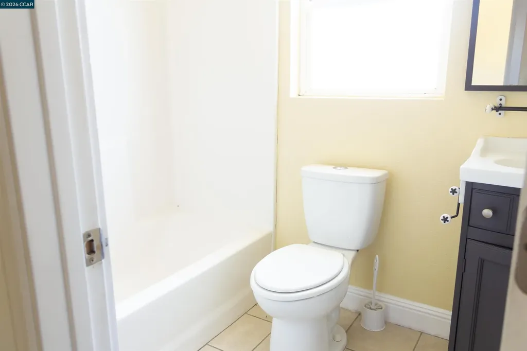 2260 90th Avenue Oakland CA 94603