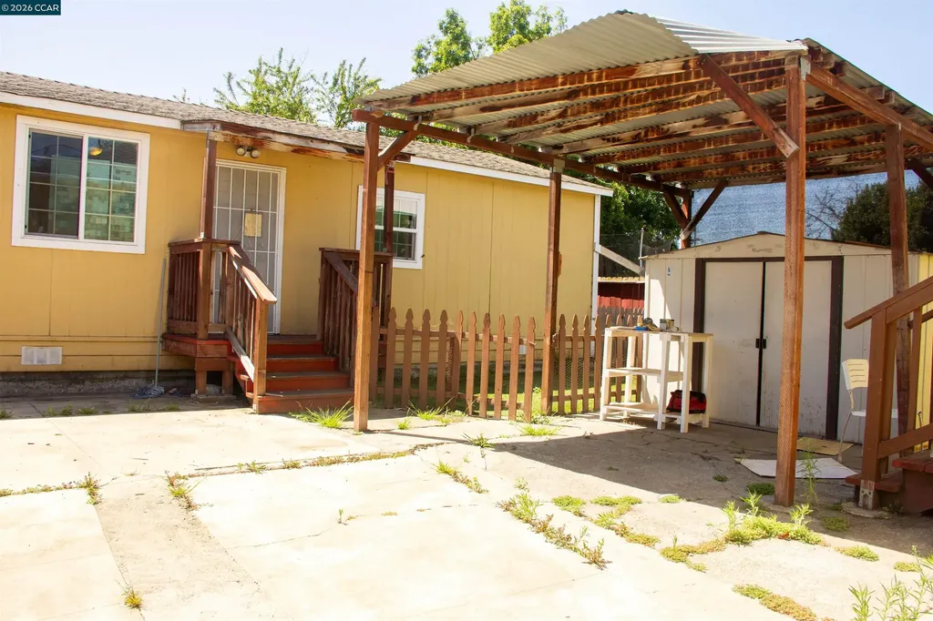2260 90th Avenue Oakland CA 94603