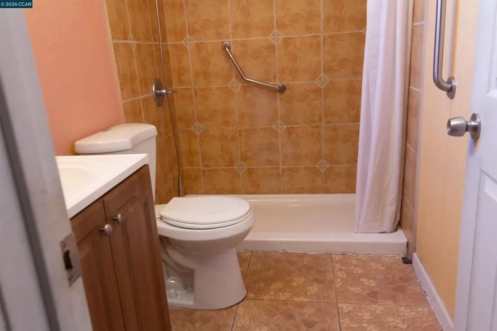 2260 90th Avenue Oakland CA 94603