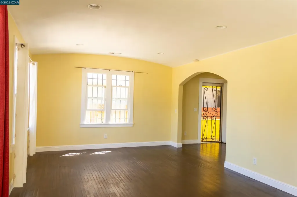 2260 90th Avenue Oakland CA 94603