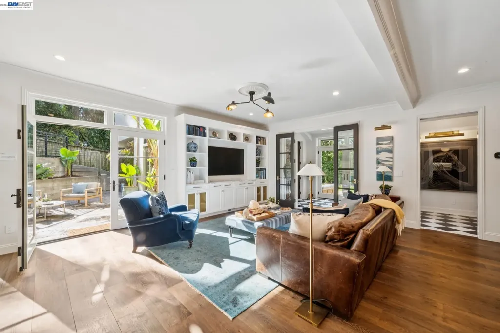 1998 San Antonio Avenue Berkeley CA 94707