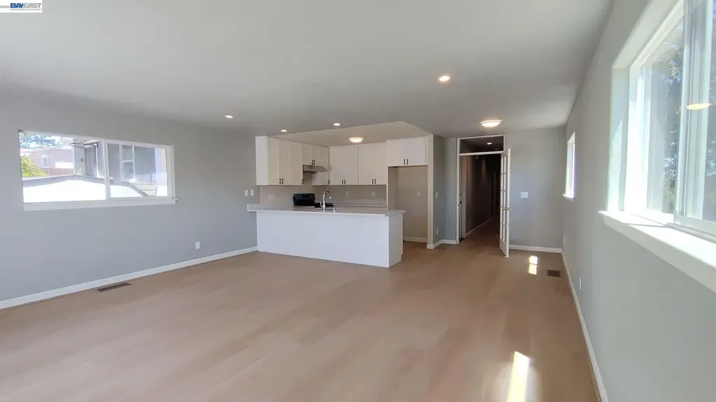 917 1st Street Rodeo CA 94572
