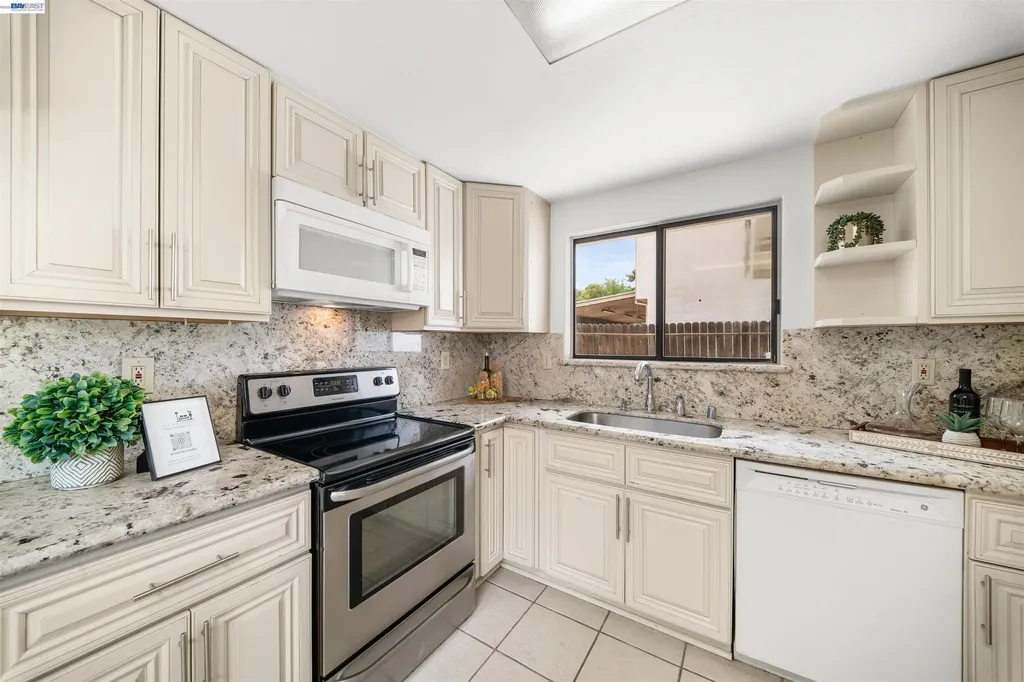 2748 Carpinteria Drive Antioch CA 94531