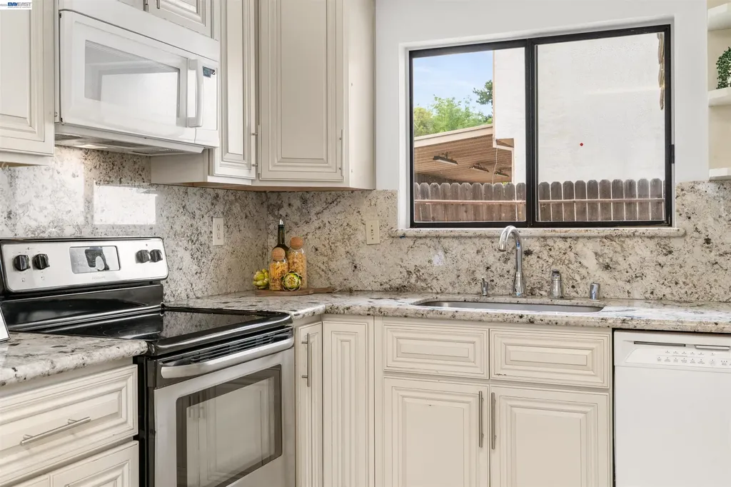 2748 Carpinteria Drive Antioch CA 94531