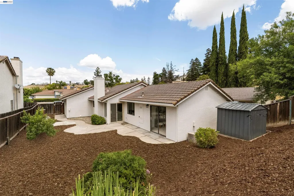 2748 Carpinteria Drive Antioch CA 94531