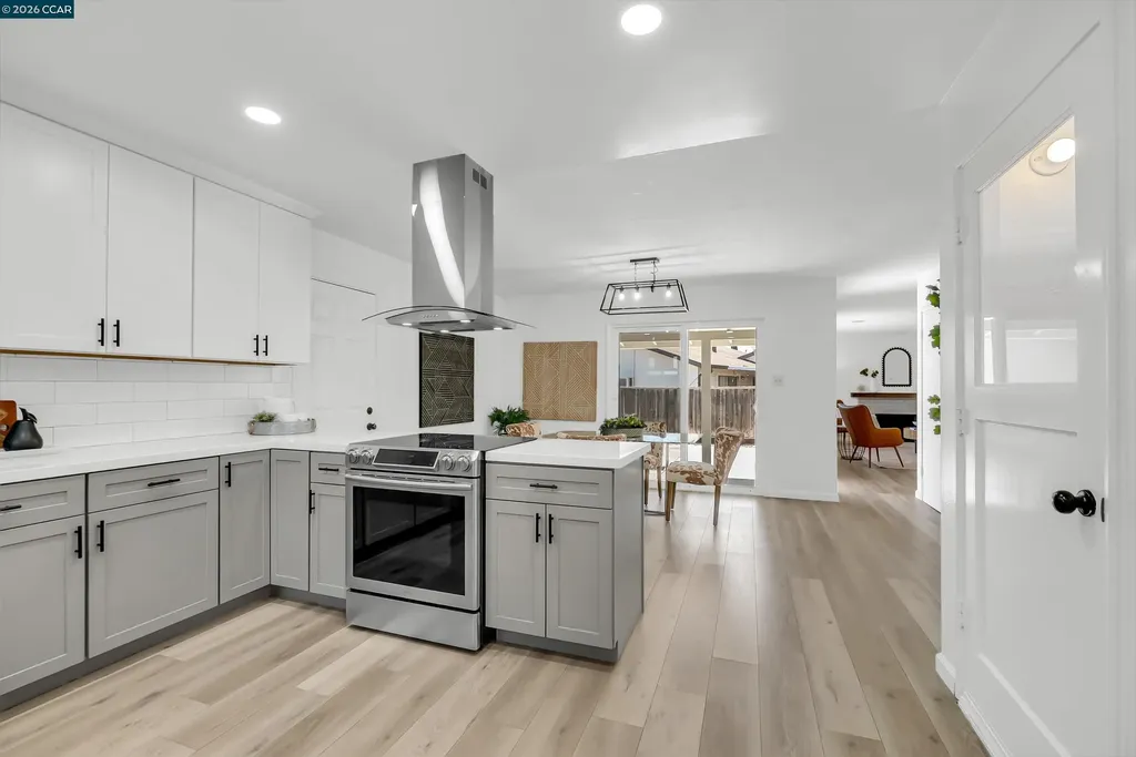 3573 Falcon Drive Concord CA 94520