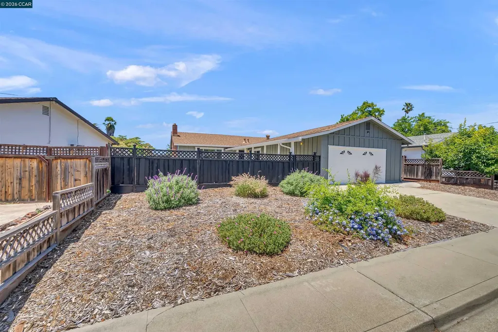 3573 Falcon Drive Concord CA 94520
