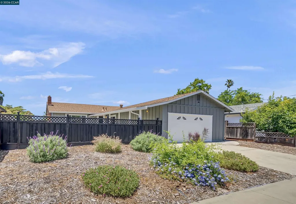 3573 Falcon Drive Concord CA 94520