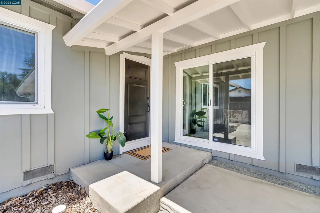 3573 Falcon Drive Concord CA 94520