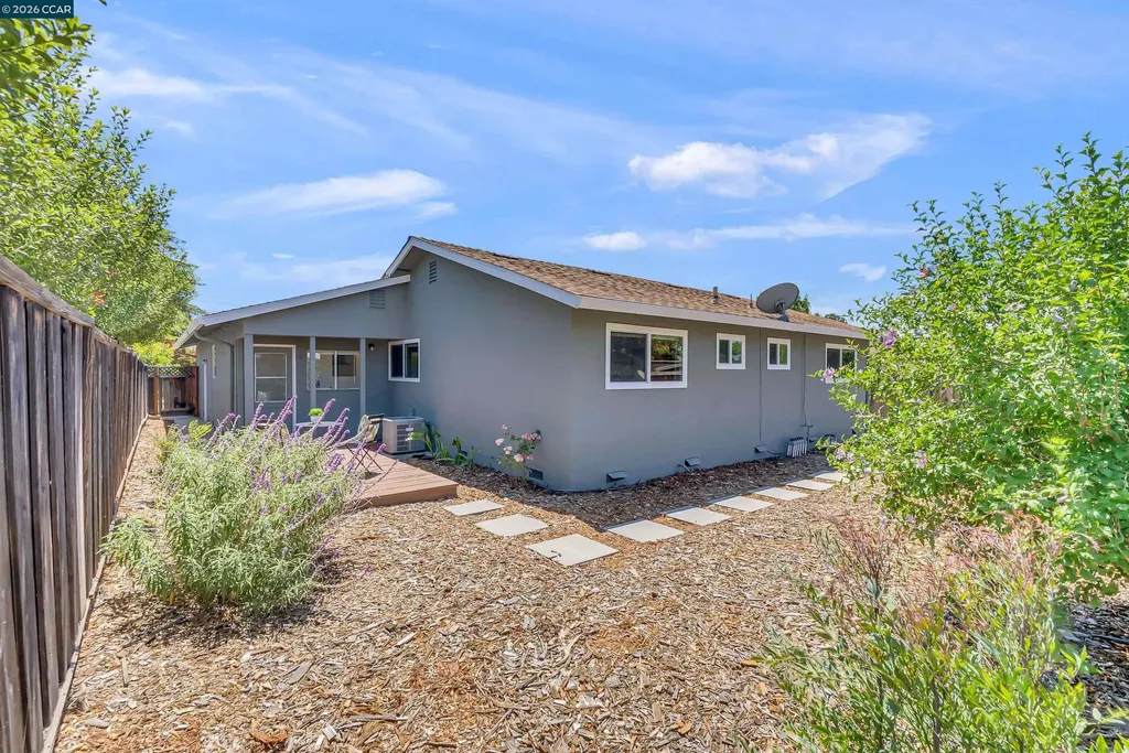 3573 Falcon Drive Concord CA 94520