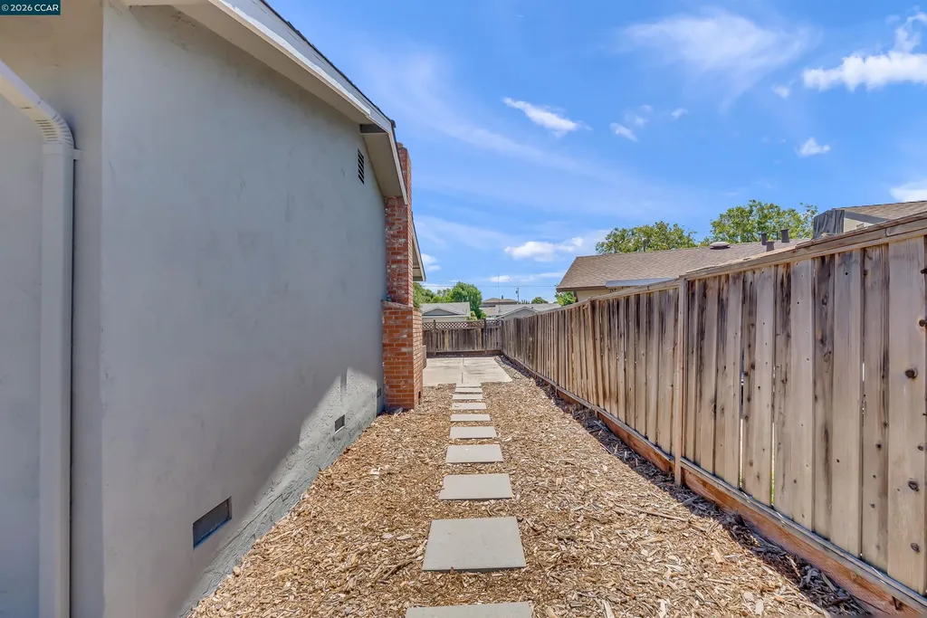 3573 Falcon Drive Concord CA 94520