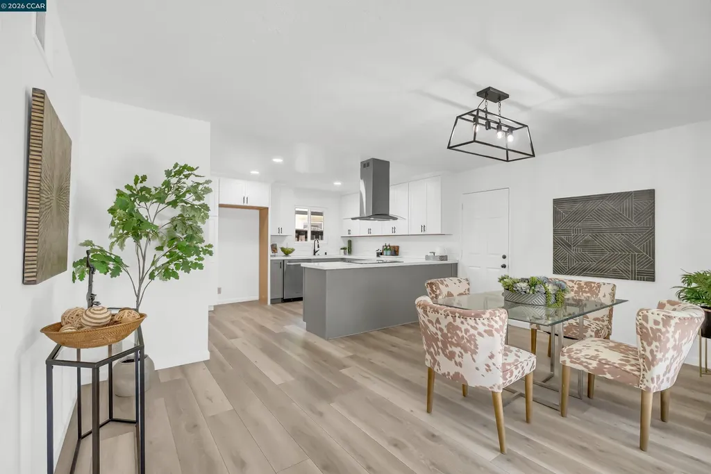 3573 Falcon Drive Concord CA 94520