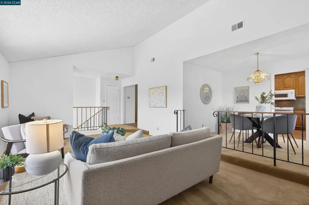 2081 Hoke Drive Pinole CA 94564