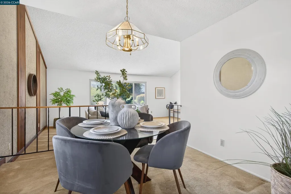 2081 Hoke Drive Pinole CA 94564