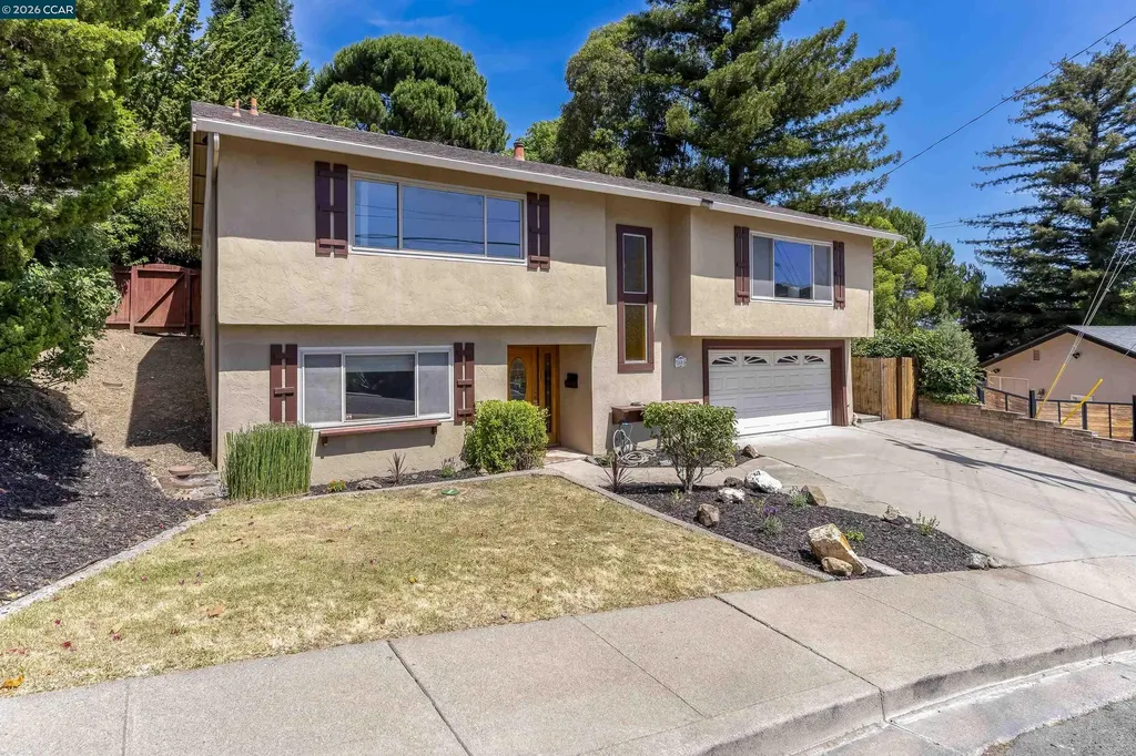 2081 Hoke Drive Pinole CA 94564