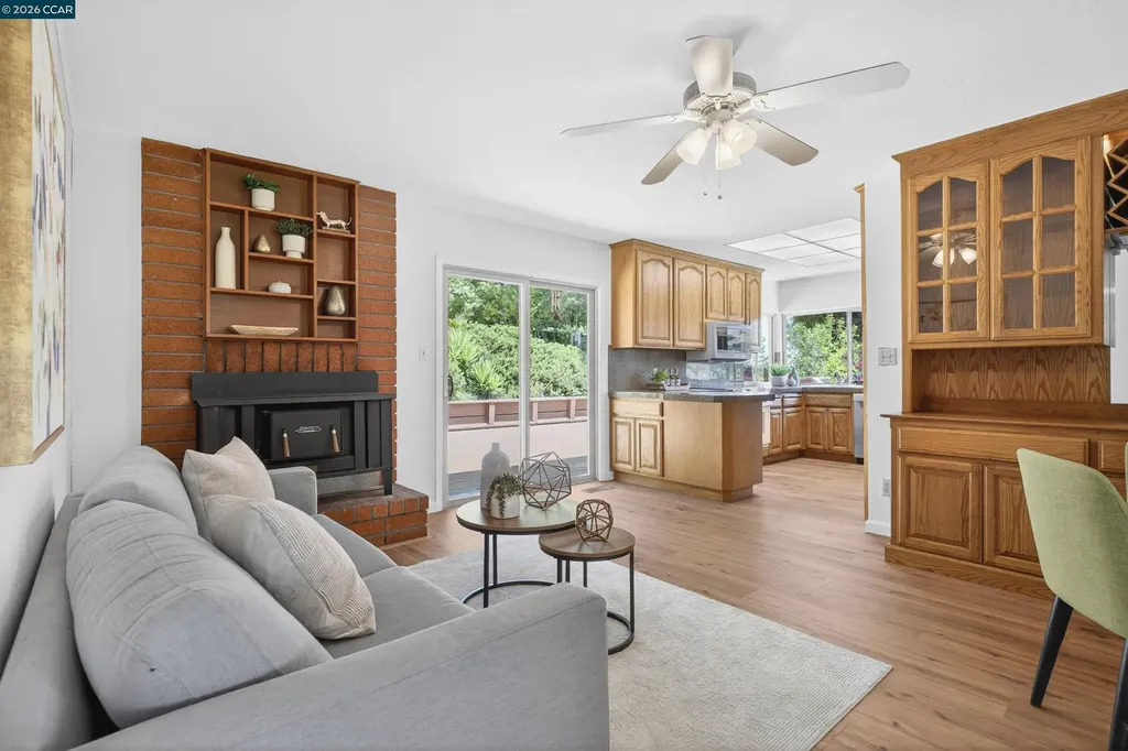 2081 Hoke Drive Pinole CA 94564