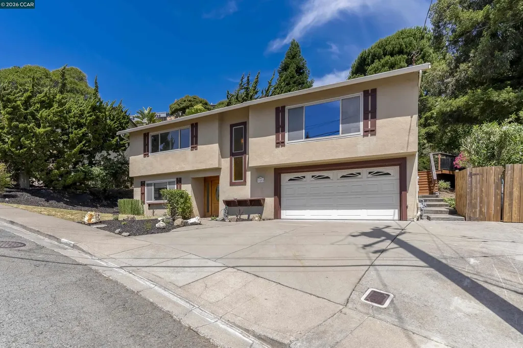 2081 Hoke Drive Pinole CA 94564