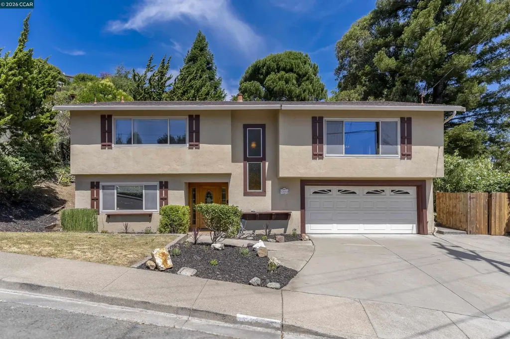2081 Hoke Drive Pinole CA 94564