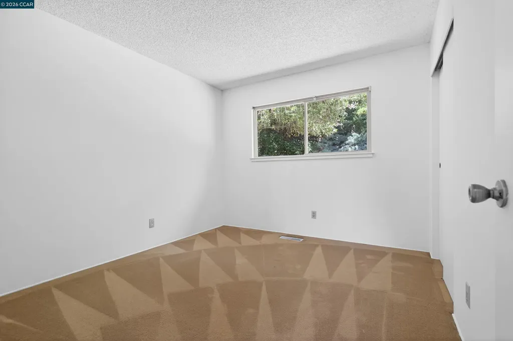 2081 Hoke Drive Pinole CA 94564