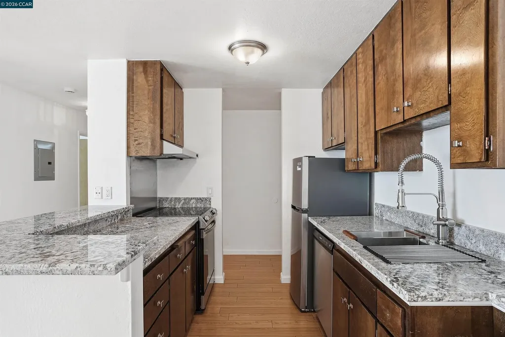 250 Whitmore Street Oakland CA 94611