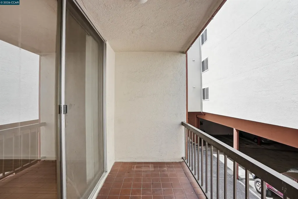 250 Whitmore Street Oakland CA 94611