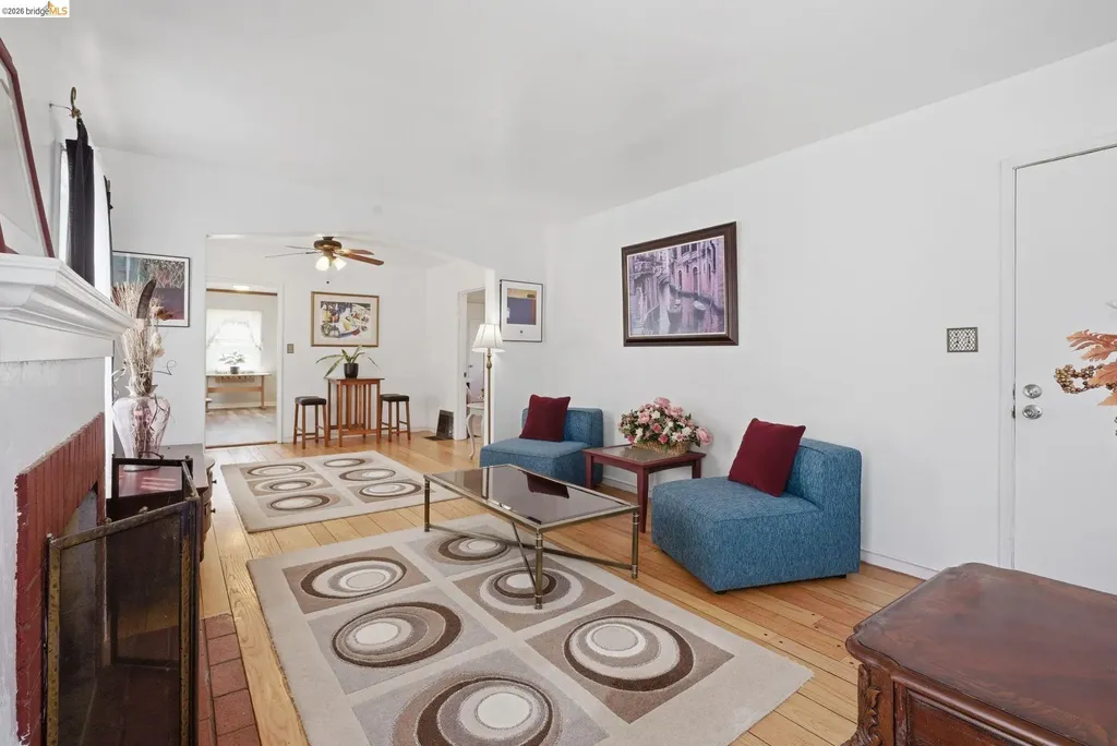 1100 101st Avenue Oakland CA 94603