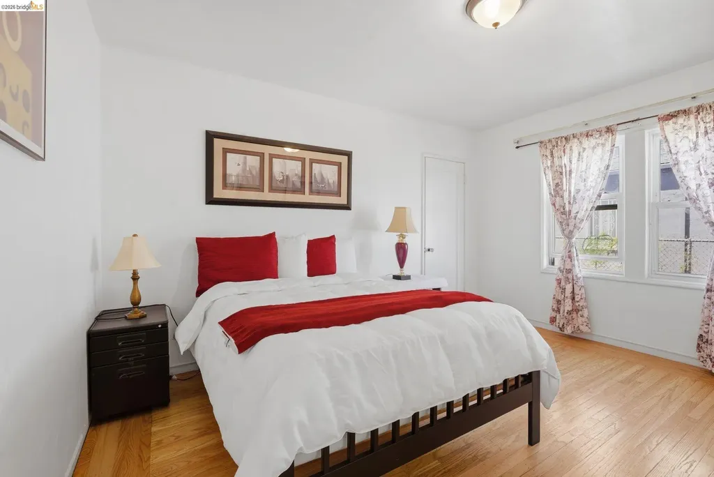 1100 101st Avenue Oakland CA 94603