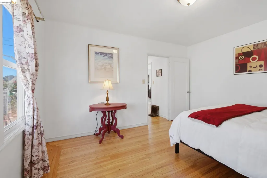 1100 101st Avenue Oakland CA 94603