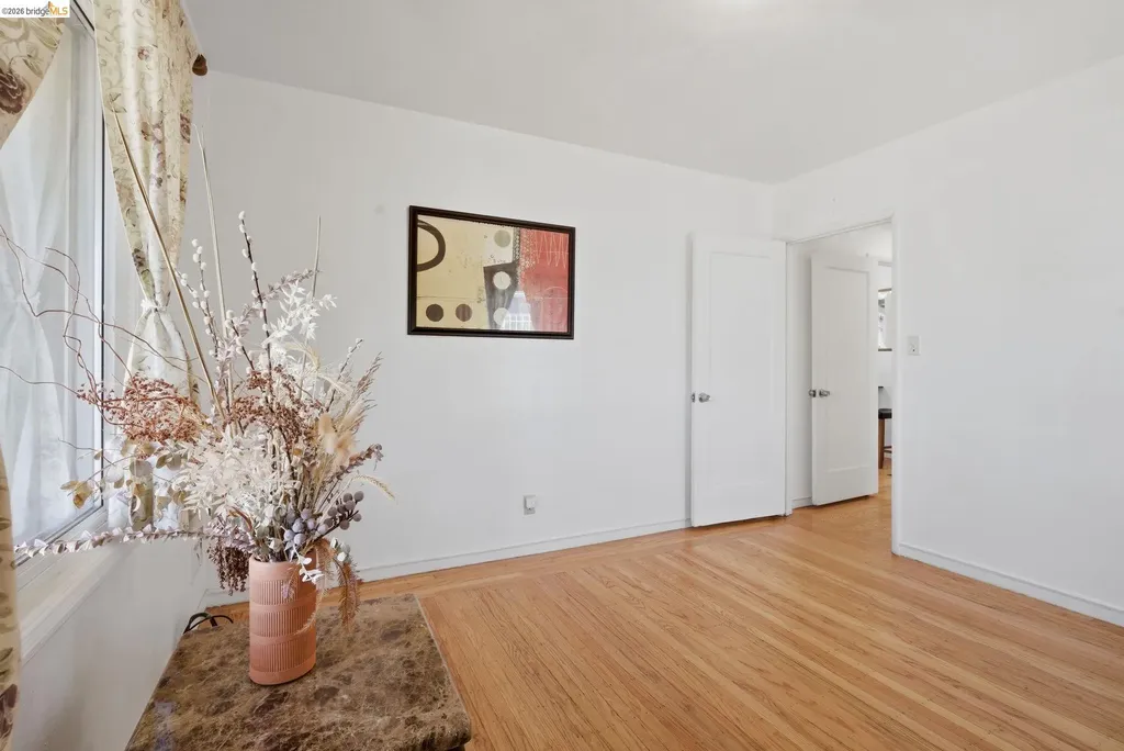 1100 101st Avenue Oakland CA 94603