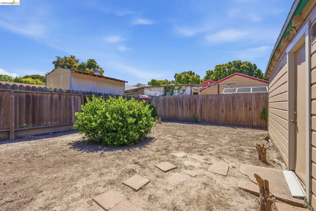 1100 101st Avenue Oakland CA 94603
