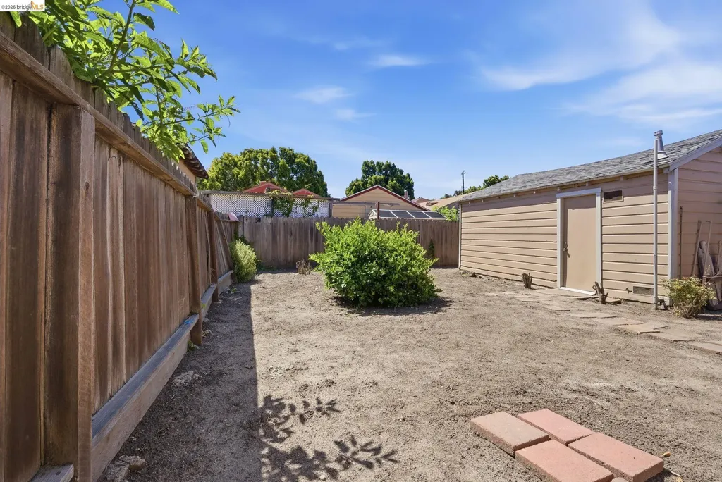 1100 101st Avenue Oakland CA 94603