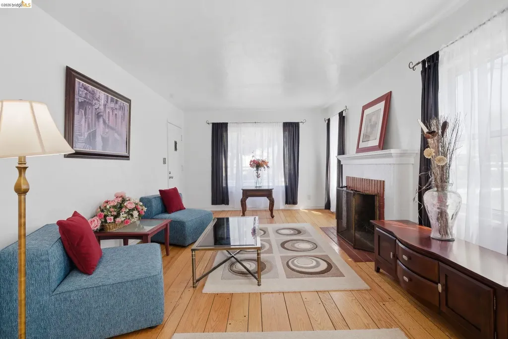 1100 101st Avenue Oakland CA 94603