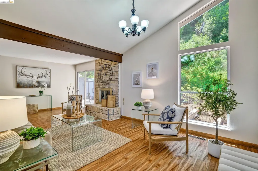 2826 Wright Avenue Pinole CA 94564