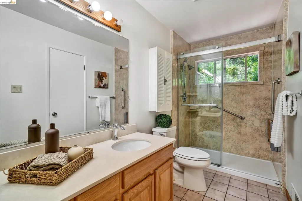 2826 Wright Avenue Pinole CA 94564
