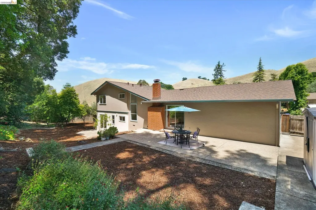 2826 Wright Avenue Pinole CA 94564