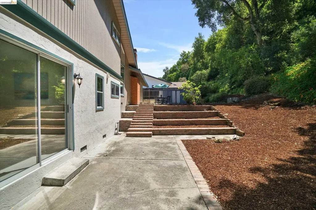 2826 Wright Avenue Pinole CA 94564