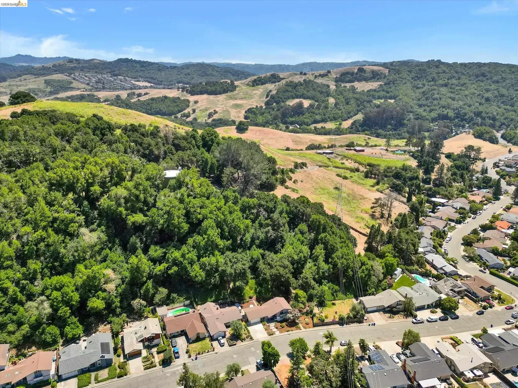 2826 Wright Avenue Pinole CA 94564