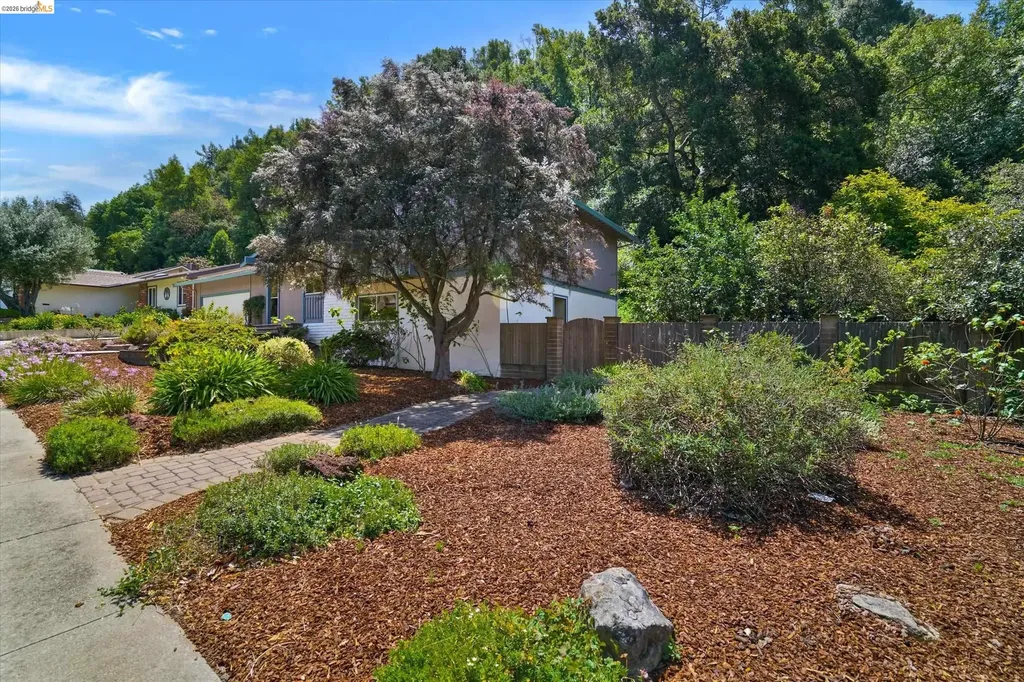 2826 Wright Avenue Pinole CA 94564