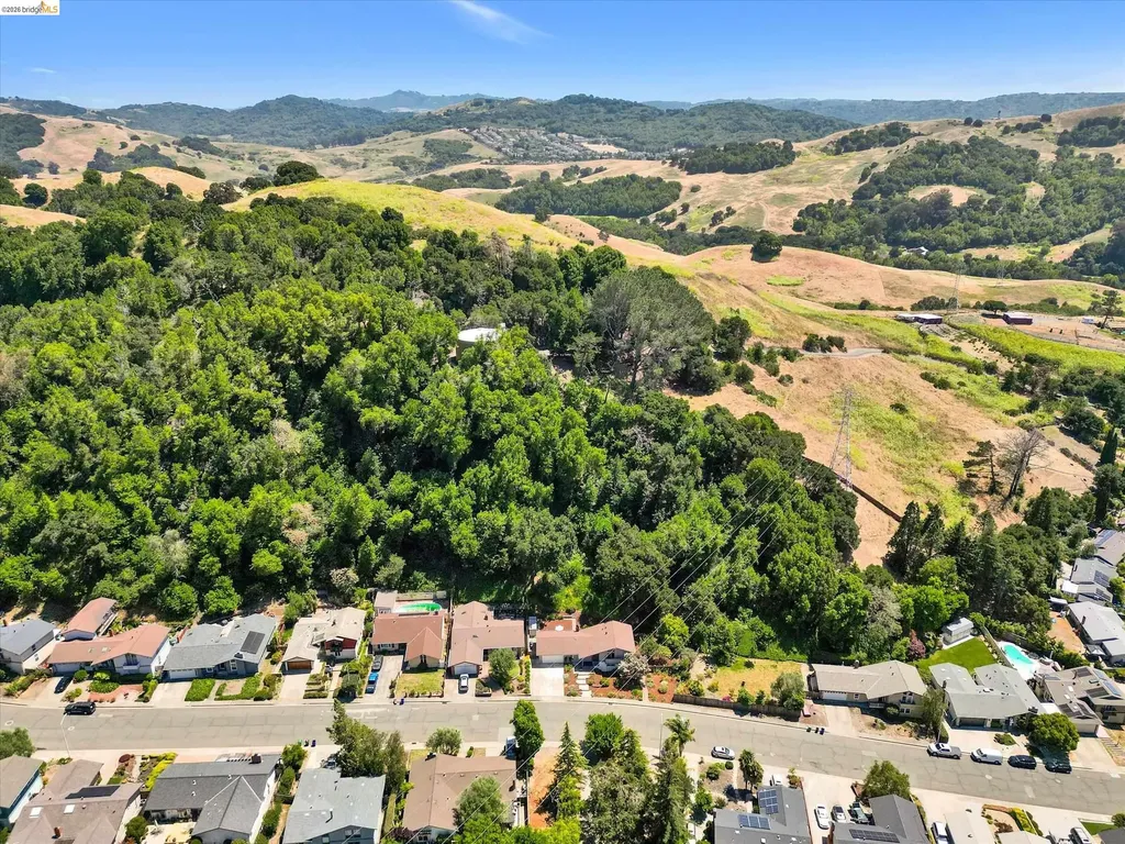 2826 Wright Avenue Pinole CA 94564