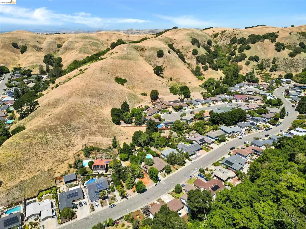 2826 Wright Avenue Pinole CA 94564