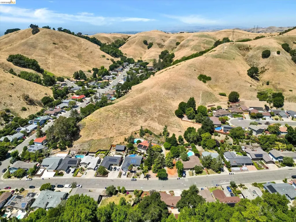 2826 Wright Avenue Pinole CA 94564