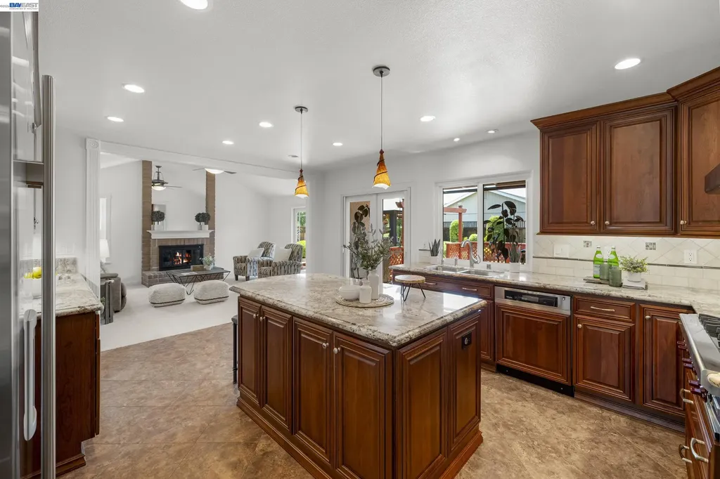2954 Martin Avenue Pleasanton CA 94588