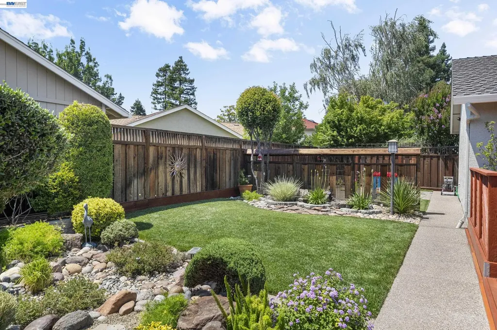 2954 Martin Avenue Pleasanton CA 94588