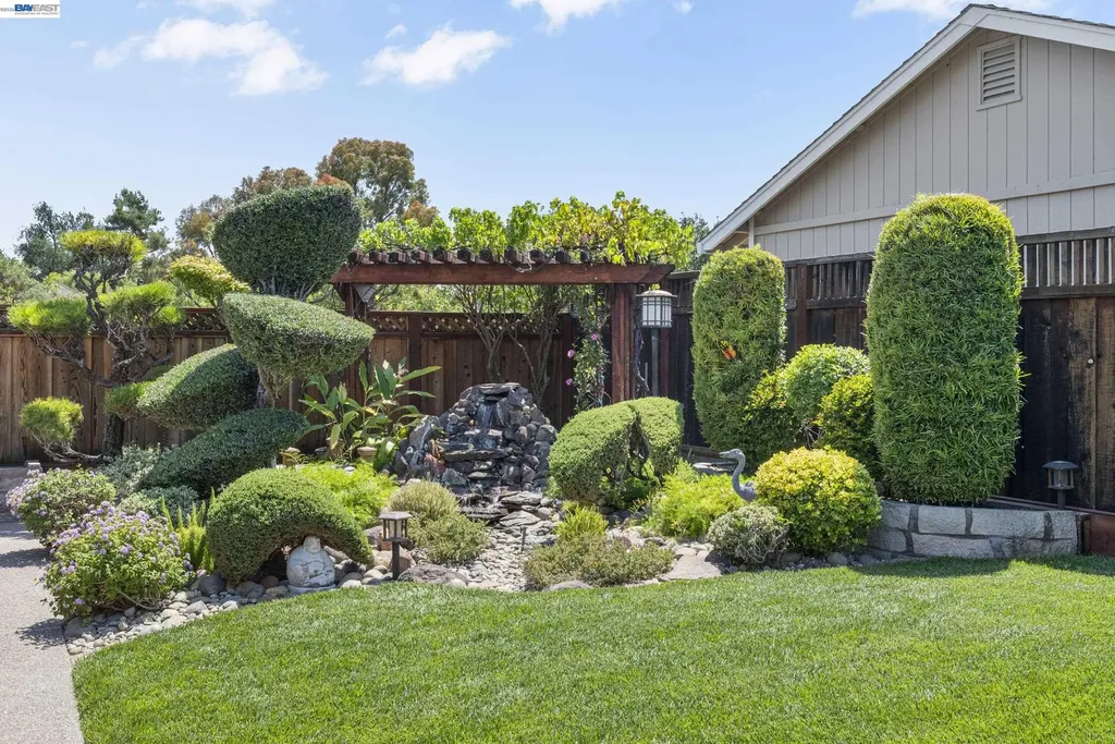 2954 Martin Avenue Pleasanton CA 94588