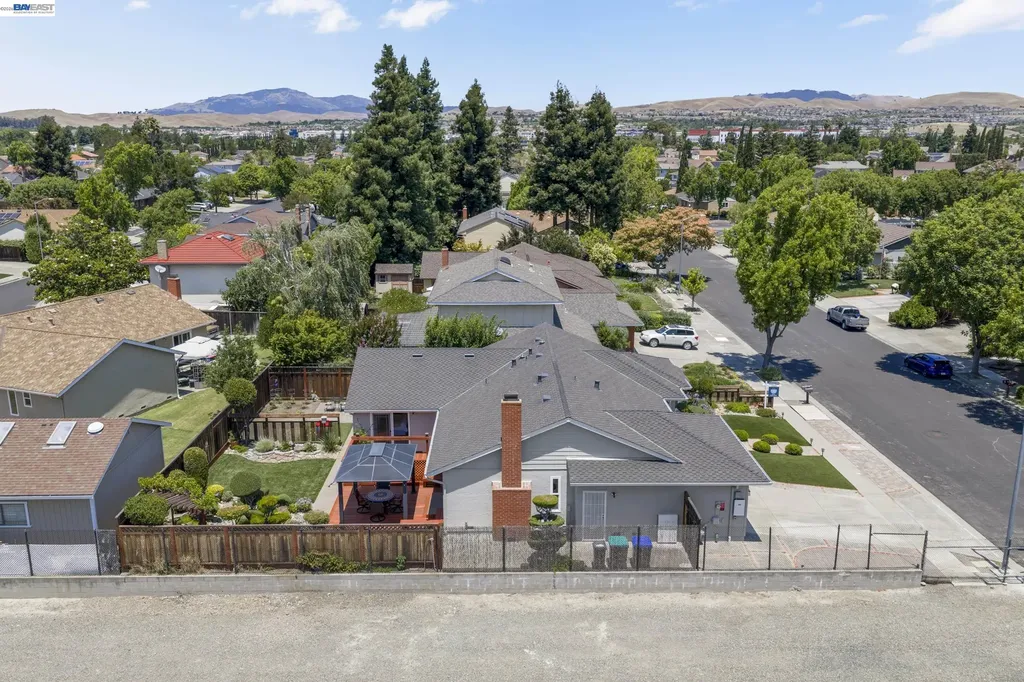 2954 Martin Avenue Pleasanton CA 94588
