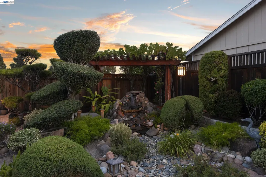 2954 Martin Avenue Pleasanton CA 94588